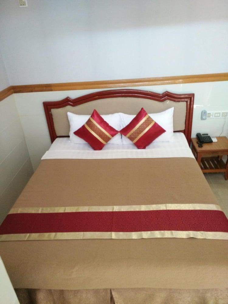 Hotel Nylon Mandalay Buitenkant foto